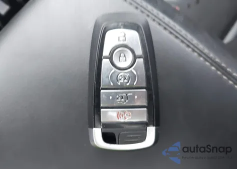 2021 Ford Explorer Xlt from USA, damaged, VIN 1FMSK8DH1MGC43519